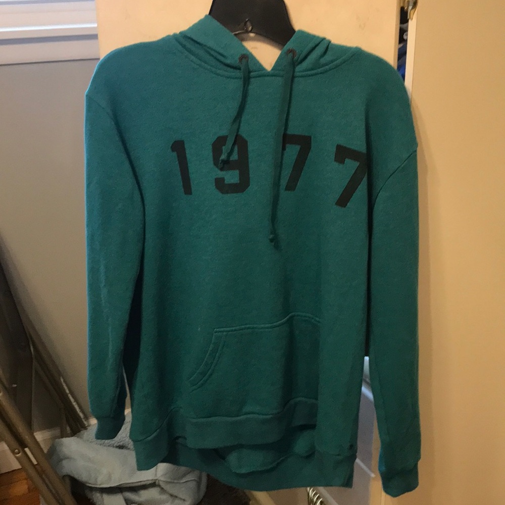 American eagle sweater